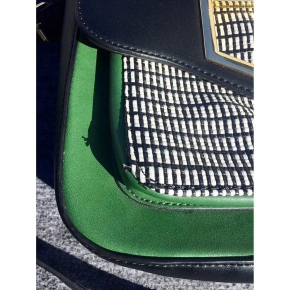 Lovely Calvin Klein bag in‎ black, green, and white. Gold Hardware - Picture 5 of 6